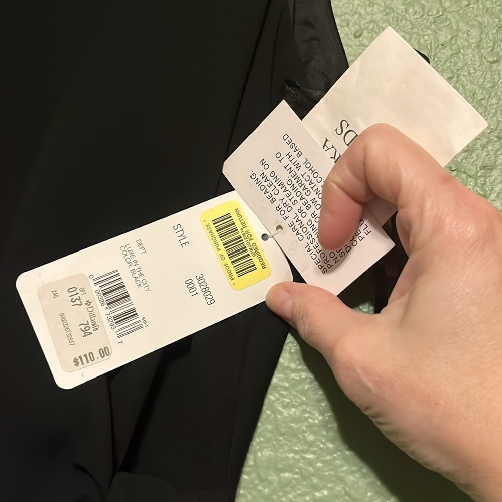 New Elegant Semi formal black dress • sleeveless beaded neckline - Picture 3 of 10